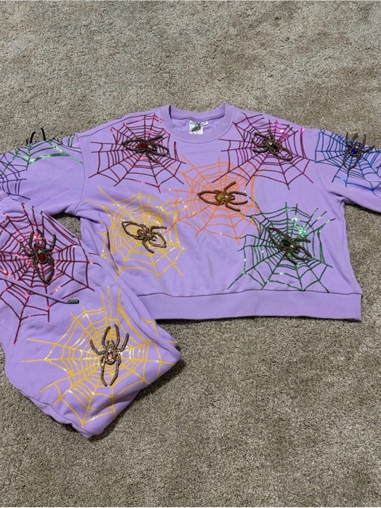 QUEEN OF SPARKLES Tops - Rare 🔥🔥 Queen of Sparkles Spider-Web Set.